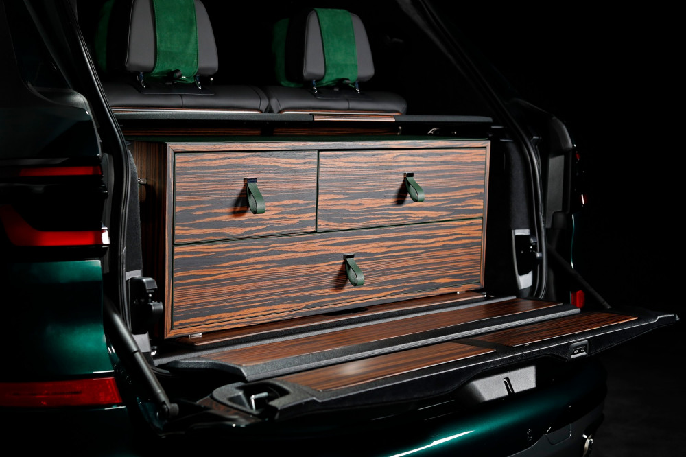 BMW X7 Poldo Dog Couture
